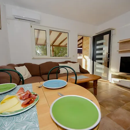 Appartamento Seaside Serenity - Happy